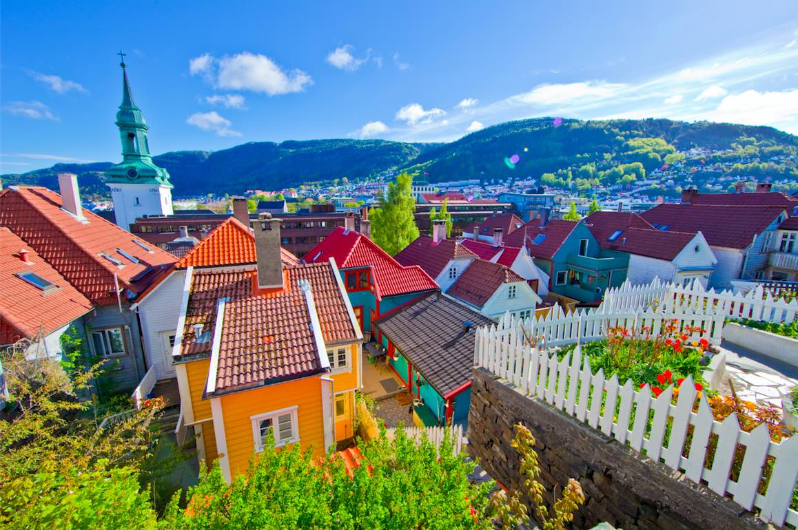 چرا از بین تمام کشورهای اروپایی، باید زندگی در نروژ را انتخاب کنیم؟