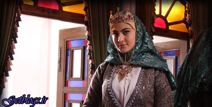 ماجرای راه اندازی بنر دروغین تعطیلی منزل طباطبایی‌ها به علت مرمت و تصویر العمل تهیه کننده بانوی عمارت