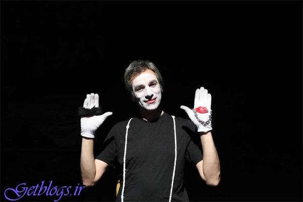 نگذاریم تئاتر عروسکی بمیرد ، بازیگری که دستانش بازی می‌کنند